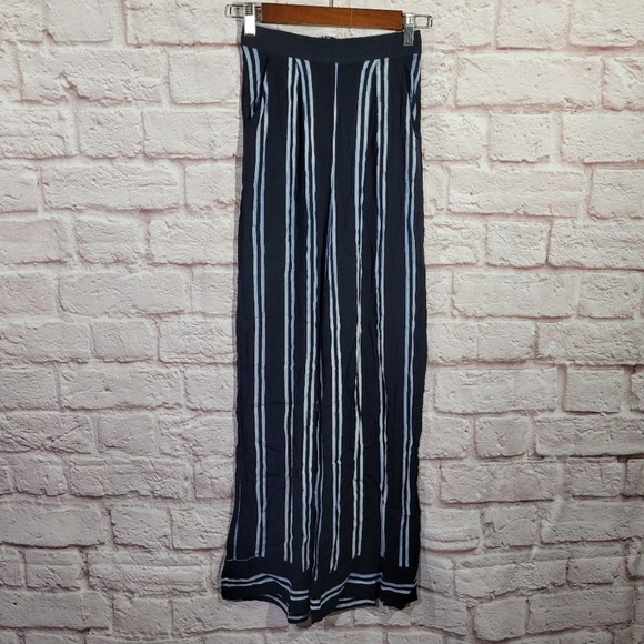 Lulu's Blue Striped High Rise Wide Leg Loose Fitting Pants - Picture 1 of 12